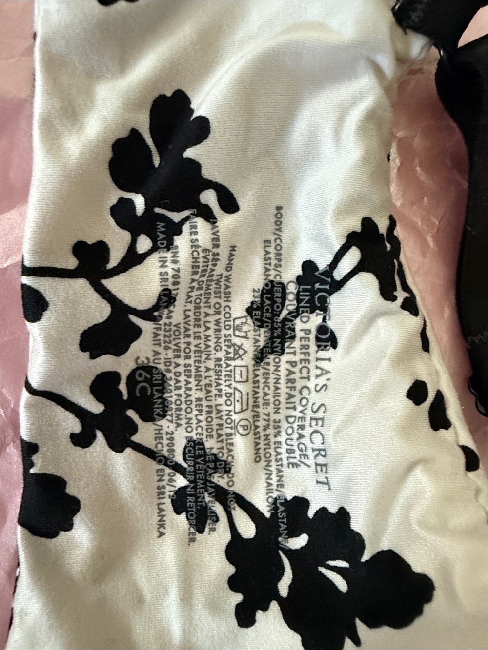 Victoria’s Secret Black and White Floral Lace Trim Bra 36C - Picture 6 of 6
